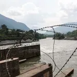 Indija presekala reko Ind: Voda ne teče več v Pakistan