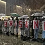 Izbrisani, pa razpolovljeni: Kako se je ustavno sodišče iz zagovornika izbrisanih spremenilo v njihovega nasprotnika