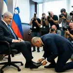Laži vazala: Janševa »zamrznitev« priznanja Palestine je mednarodnopravna fikcija in diplomatski avtogol