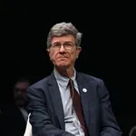 Jeffrey Sachs: »Za ZDA se hladna vojna ni nikoli končala, z nacisti so želeli premagati Sovjetsko zvezo«