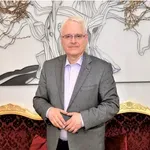 Nekdanji hrvaški predsednik Josipović zagovarja močnejše sodelovanje med EU in Kitajsko