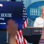 Pravičnost na ameriški način: Sankcionirana venezuelska nafta gre Washingtonu, izkupiček pa Trumpu!