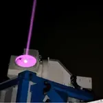 »Meč Jedija« na bojišču: Skrivnostno rusko lasersko orožje, ki »topi« drone v nekaj sekundah!