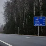 Adijo pamet: Latvija umika prometne znake, ki kažejo smer k Rusiji in Belorusiji