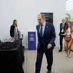 Svet po dolarju: Lavrov o koncu unipolarnega gospodarstva