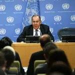Sergej Lavrov: Od epruvete v Iraku in zastrupitev do »iger z droni« ali kako je Zahod zgradil svoj imperij laži