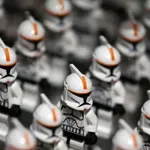 Animirana PR vojna na Bližnjem vzhodu: Ti name z GTA, jaz pa nate z »Legom« (VIDEO)