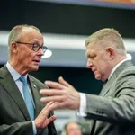 Merz: Fica čaka pogovor v EU zaradi obiska Moskve