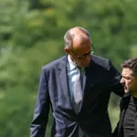 Zaharova o barantanju Zelenskega z nemškim kanclerjem: Herr Merz, pošljite orožje ali pričakujte begunce