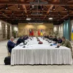 Varnostna konferenca razkrila: Zakaj EU ne dobi sedeža za pogajalsko mizo