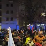 Predsednik Poljske prekinil obisk v Senegalu v Varšavi dramatično: »Državni udar« ali vzpostavitev pravne države?