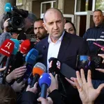 Neuspešno vmešavanje EU: Na volitvah v Bolgariji zmagal do podpore kijevskega režima kritičen Rumen Radev
