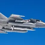 Francija in Poljska vadita jedrske napade na Sankt Peterburg, Finska dovoljuje namestitev jedrskega orožja, Rusija pa...