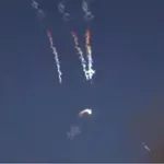 ZDA izvedle napade zaradi »sestrelitve« helikopterja, Iran udaril po ameriških oporiščih