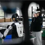 Tu se »šolajo« roboti: Center za predhodno usposabljanje v Hefeiju uči humanoidne robote človeških veščin