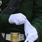 Nov ruski zakon: Dovoljena uporaba vojske za reševanje Rusov aretiranih v tujini