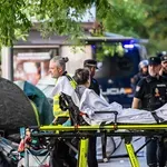 Vsa beda španske stanovanjske krize: Žensko na nosilih vrgli iz njenega stanovanja, druga več mesecev spala v avtu