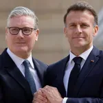 Macron jih je »pozabil« povabiti: Zakaj von der Leynove in Rutteja ni na vrhu v Parizu