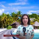 Sramotno poročanje Šveglove se nadaljuje: Znova visi na balkončku v Kairu in naklada o Iranu