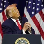 Trump zadovoljen z akcijo v Venezueli, a priznava: Ubitih je »veliko, veliko« ljudi