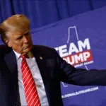 Trump objavil svojo poletno uspešnico: Bombardiraj Iran, bombardiraj Iran! (VIDEO)