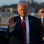 Mozaik smrti s tisoč rezi: Je Trump nemočen?