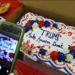 Recept za torto ali recept za obračun s Trumpom: Kako je pretihotapljeno tajno poročilo