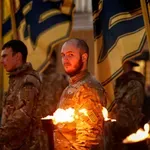 Neonacisti na Yalu: Od kod veteran iz polka »Azov« na znani ameriški univerzi (FOTO)