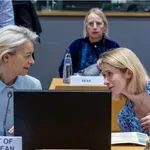 Vojna na Bližnjem vzhodu, lasanje v Bruslju: Kako je Kaja zabila Ursuli nož v hrbet