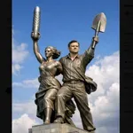 Zaročenka Kulebe svetuje Ukrajincem: Uporabljajte (moje) seks igrače, da se ogrejete, ko ni elektrike