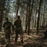 Ukrajinski borci so jo pocvirnali s položajev v regiji Sumi, sežgali trupla svojih tovarišev