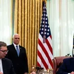 »Bloomberg«: Trump zahteva, da Srbija sprejme migrante, deportirane iz ZDA, ki niso srbski državljani!