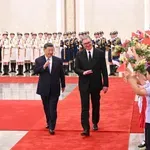 Nezlomljive vezi: Kitajski in srbski predsednik pohvalila trdno prijateljstvo, ki krepi vsestransko sodelovanje