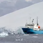 Novo piratstvo Zahoda: Norveška na zahtevo Kijeva zasegla rusko znanstveno ladjo