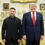 Brez kamer in z napovedjo novih diplomatskih potez: O čem sta se dogovorila Trump in Zelenski?