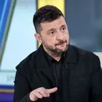 Laž: Vladimir Zelenski se ne oklepa predsedniškega položaja in je pripravljen na volitve