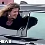 Vklenjena prelisičila policijo