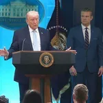 Trump napovedal, da bo zradiral Iran, če dogovor pade