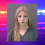 Učiteljica v priporu: obtožbe pretresle skupnost