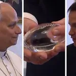 Papežu podaril nogometno žogo