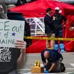 ICE agenti ubijejo moškega, protesti so se začeli