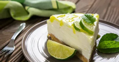 Sütés nélküli lime-citrom torta – remek tavaszi édesség, ami gyorsan elkészül