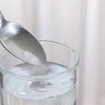 Soda bikarbona za želudac: 5 načina kako je koristiti za trenutno olakšanje