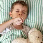 Hripavac: Sve što trebate znati o bolesti koju djeca dobivaju kad nisu potpuno cijepljena