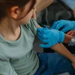 Cijepljenje djece protiv gripe: Kompletan vodič za roditelje – zaštita, doze i rizici