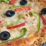 Pizza od cvjetače: “Lažna pizza” koja topi kilograme – evo kako je pripremiti i koliko ima kalorija