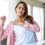 Bol u ramenu pri podizanju ruke: 12 najčešćih uzroka koje većina ljudi ignorira