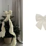 Minimalističke jelke sa mašnama su jedan od najlepših decor trendova ove zime