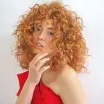 Ove kreme za kovrdžavu kosu ukrotiće i najneposlušnije lokne