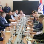 Dogovor Vučevića sa poljoprivrednicima: Regres 17.000 dinara po hektaru za sertifikovano seme